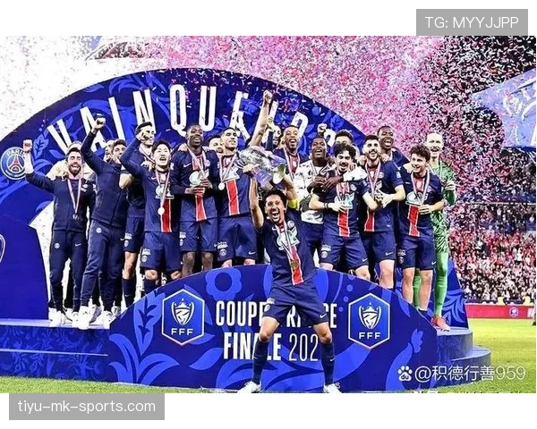 巴黎圣日耳曼欧冠淘汰赛阶段频繁失控现象，阶段性变化对球队表现造成影响